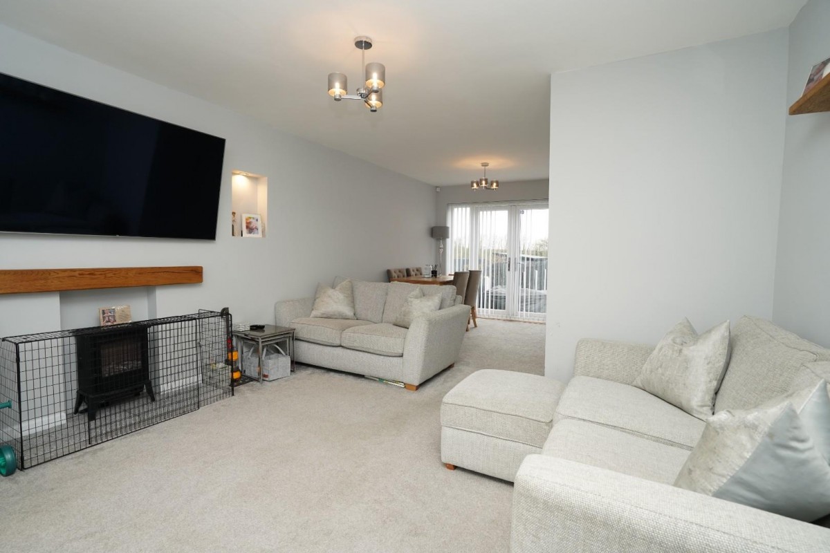 Nethergreen Avenue, Killamarsh, Sheffield, S21 1FF