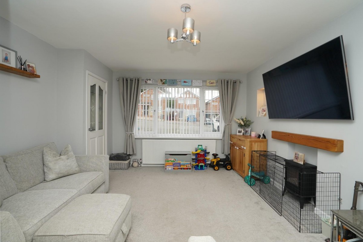 Nethergreen Avenue, Killamarsh, Sheffield, S21 1FF