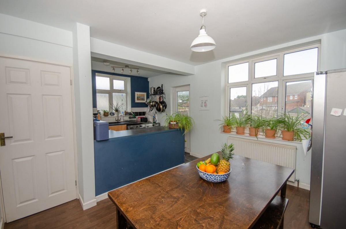 Northcote Road, Mnagotsfield, Bristol, BS16 6AR