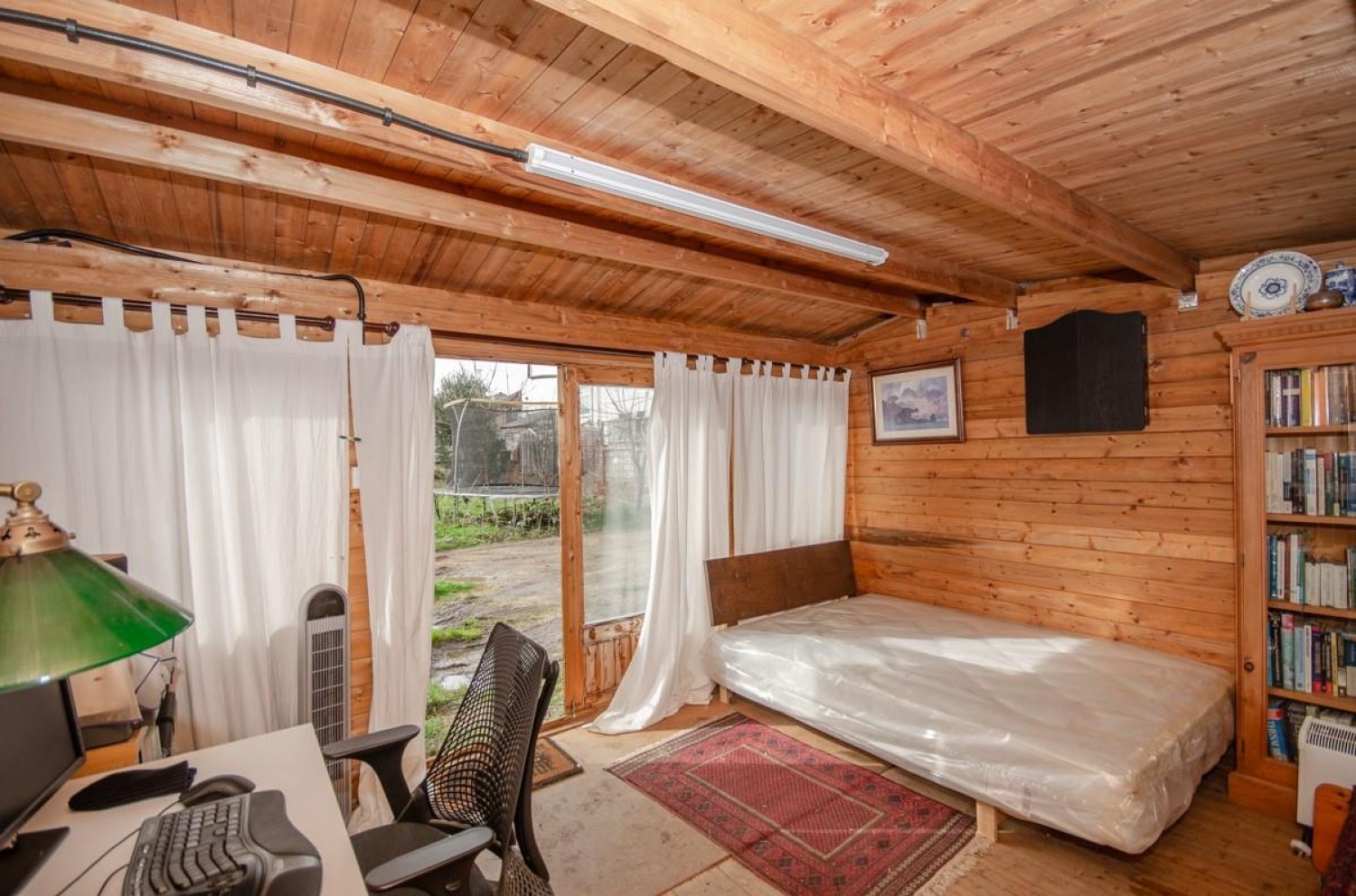 Northcote Road, Mnagotsfield, Bristol, BS16 6AR