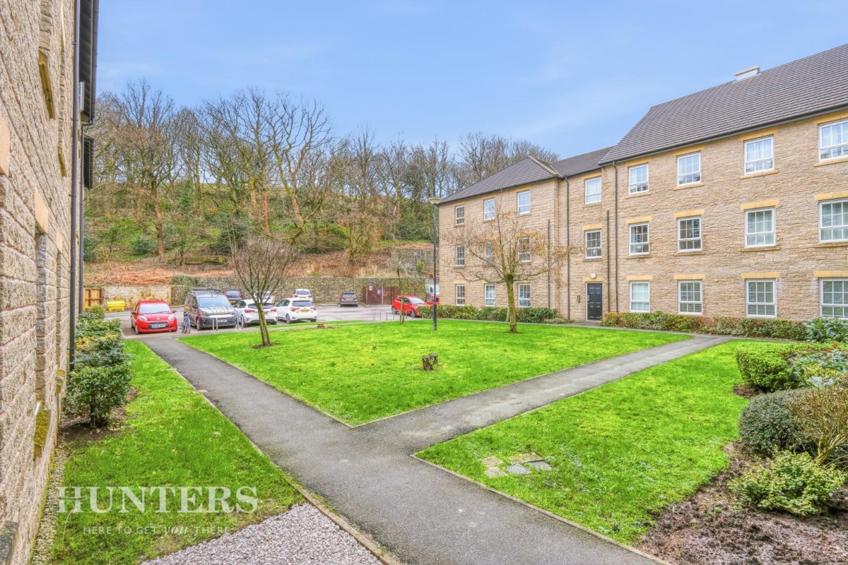 Gale Close, Littleborough, OL15 9EJ