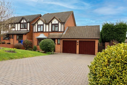 Tamar Drive, Woodsetton, DY3