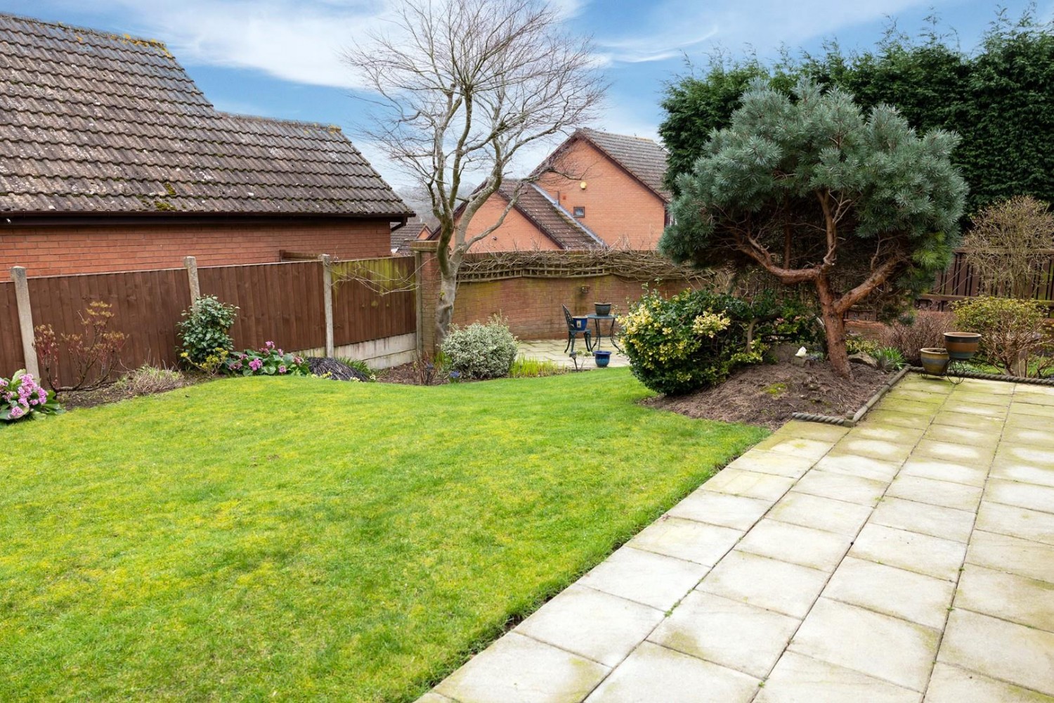 Tamar Drive, Woodsetton, DY3