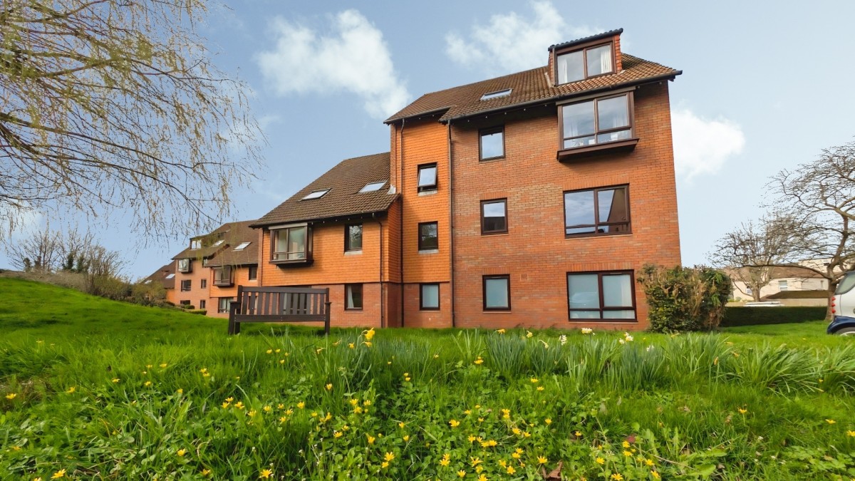 Marina Gardens, Fishponds, Bristol