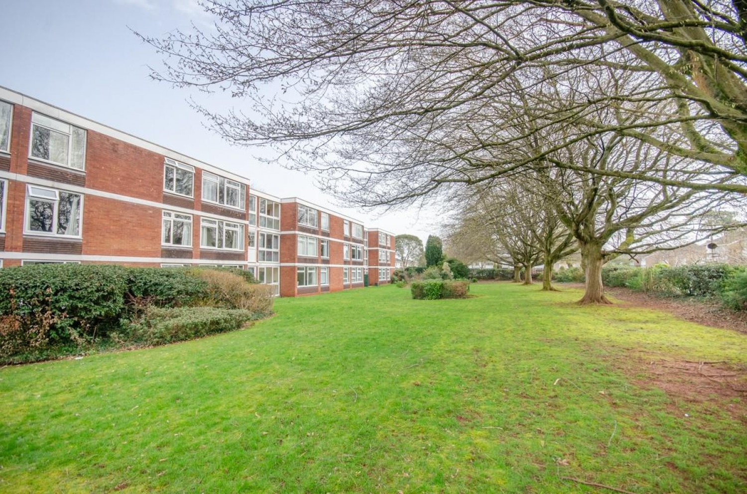 2 bedroom Flat for sale in Marlborough Drive, Frenchay, Bristol, BS16 1PW