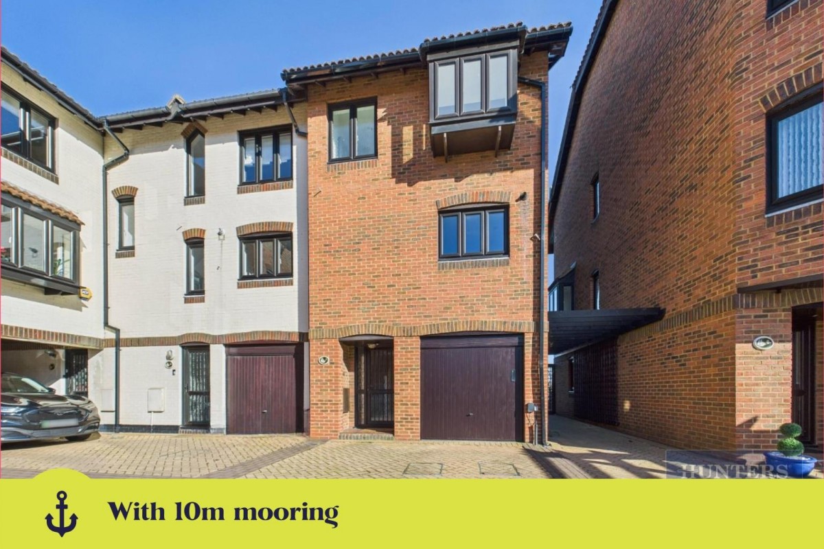 Calshot Court, Ocean Village, SO14