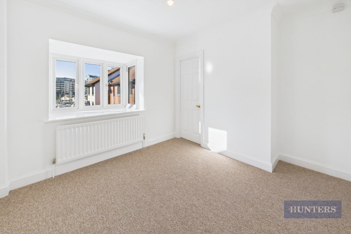 Calshot Court, Ocean Village, SO14