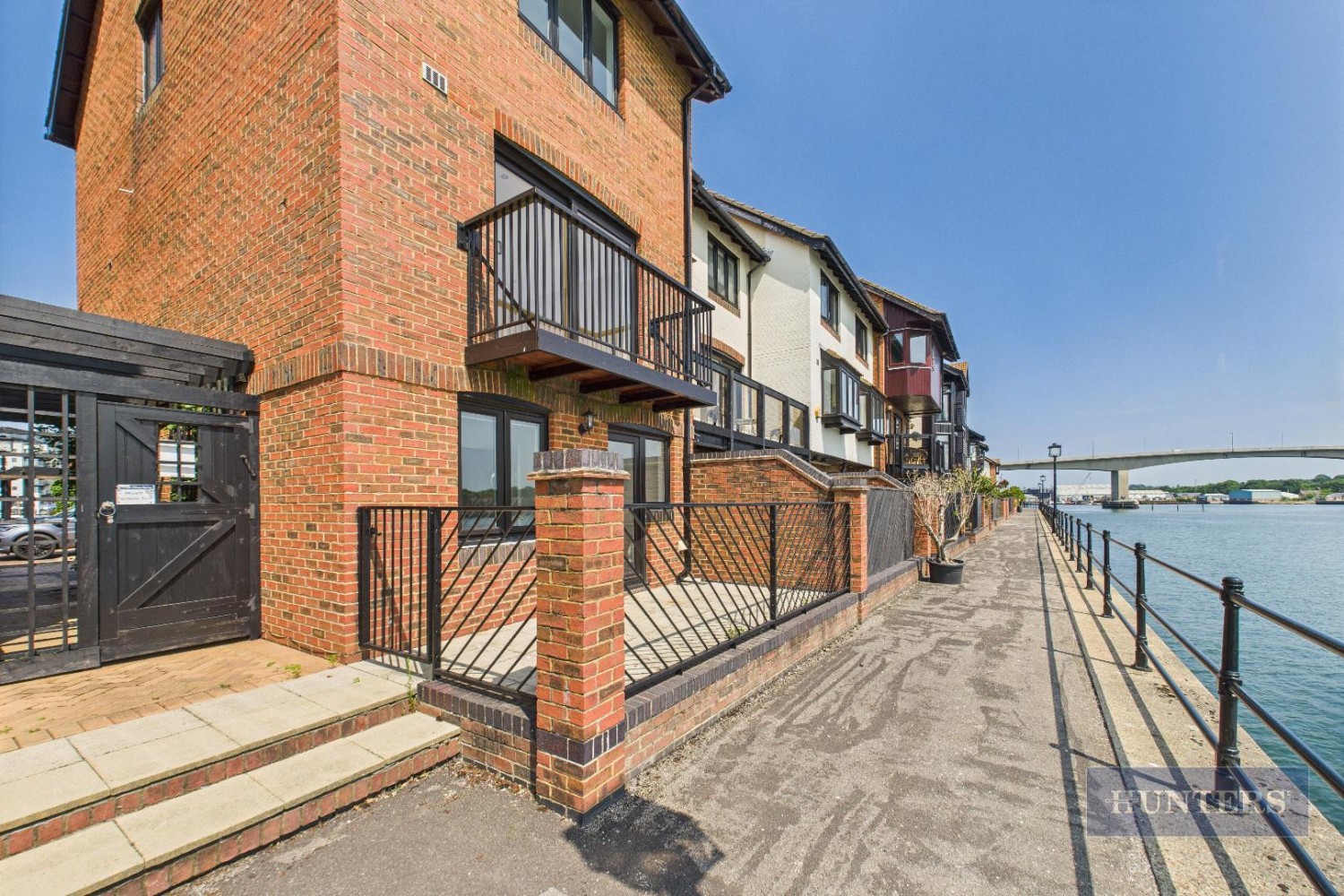 Calshot Court, Ocean Village, SO14