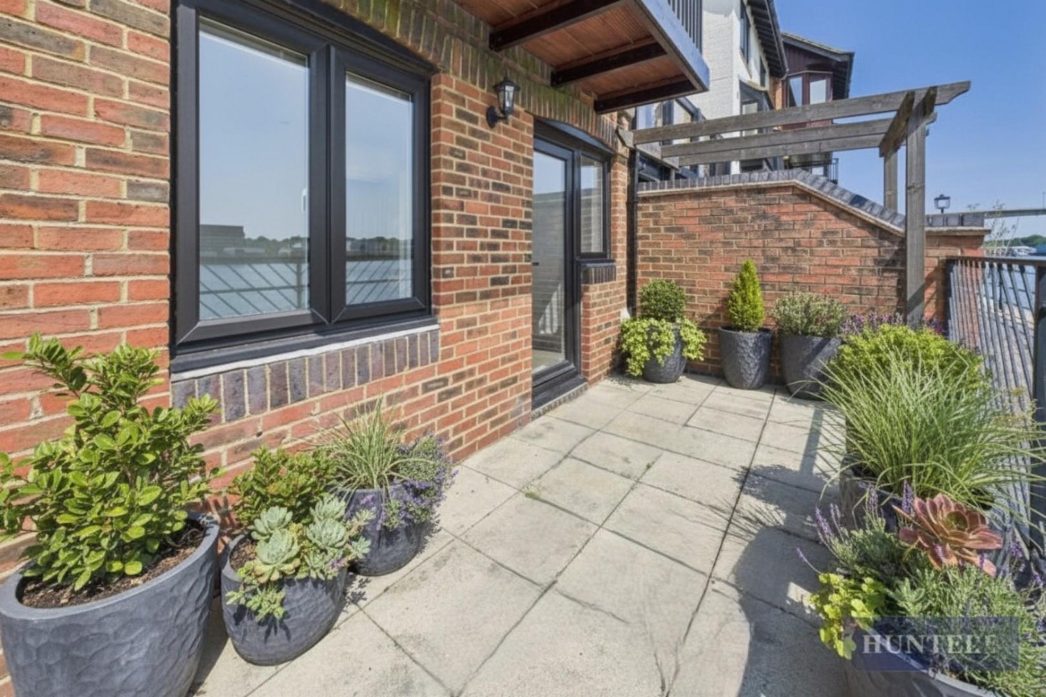 Calshot Court, Ocean Village, SO14