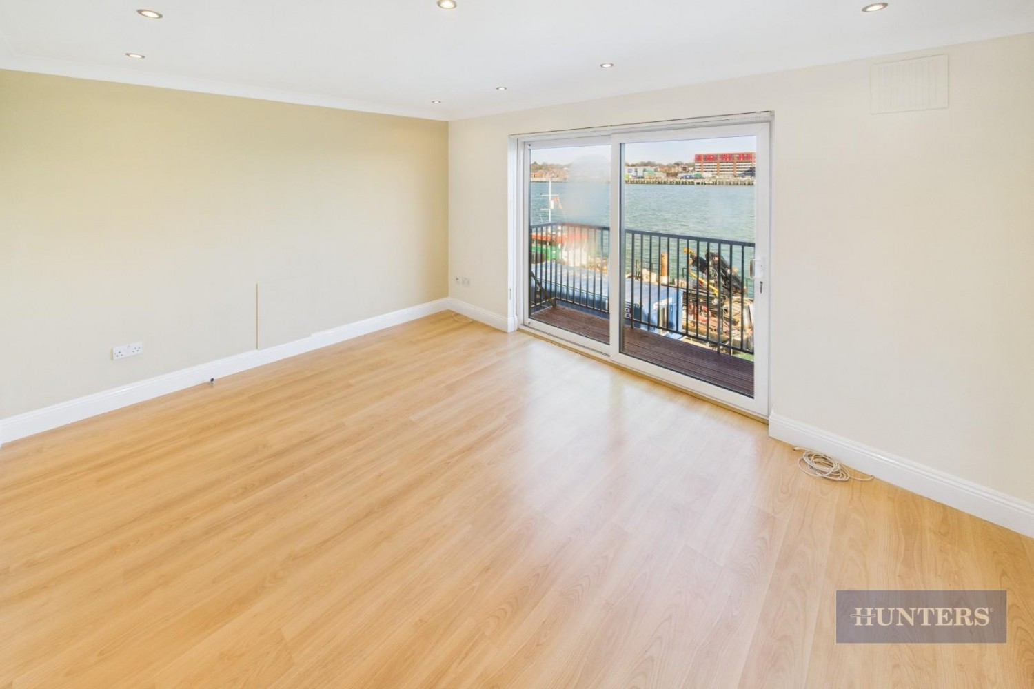 Calshot Court, Ocean Village, SO14