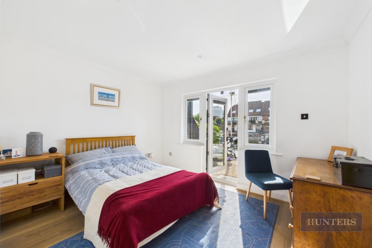 Endeavour Way, Hythe, Southampton