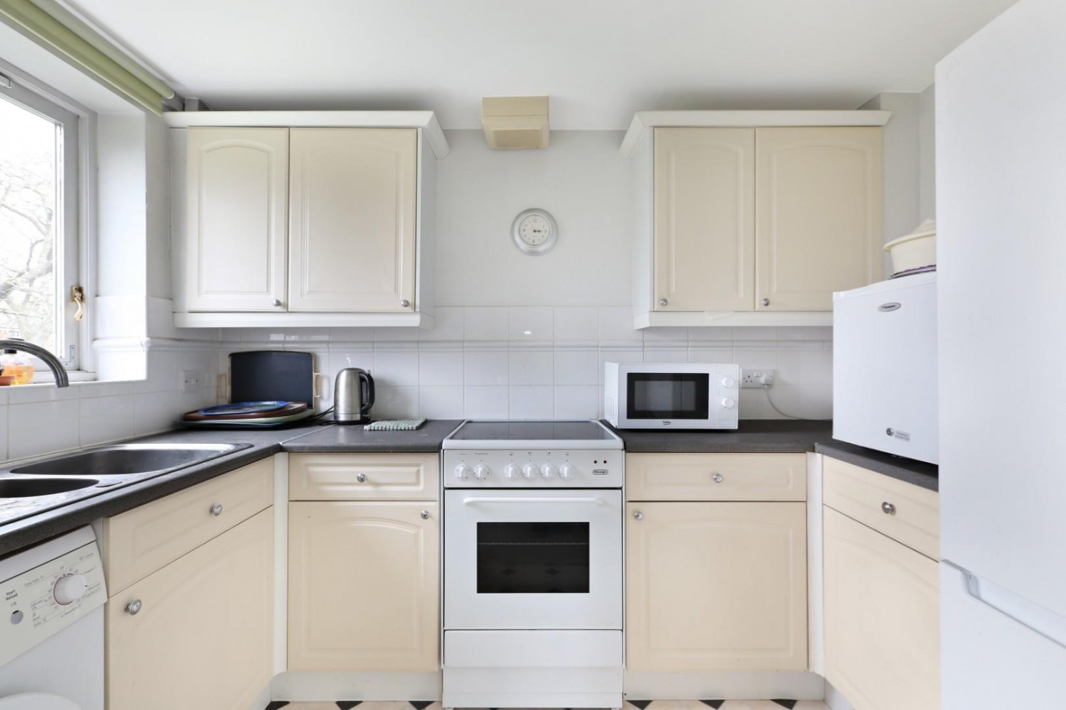 Macmillan Way, London