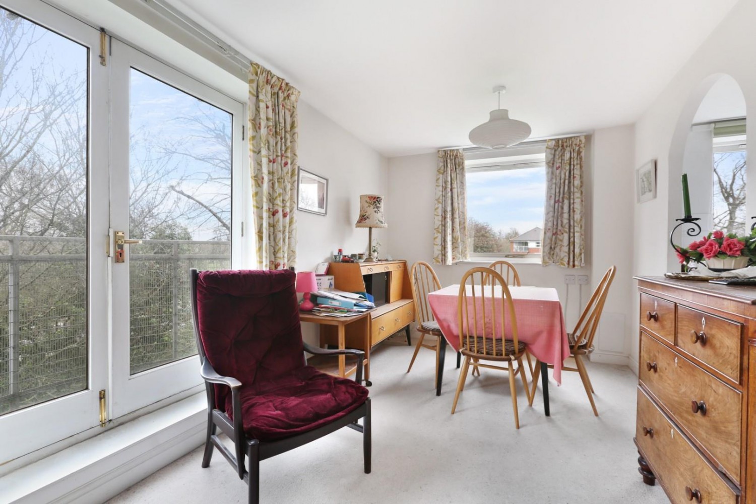 Macmillan Way, London