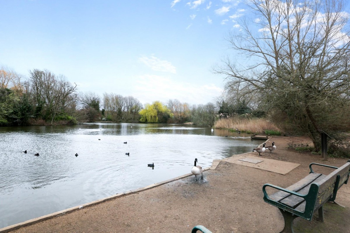 Macmillan Way, London