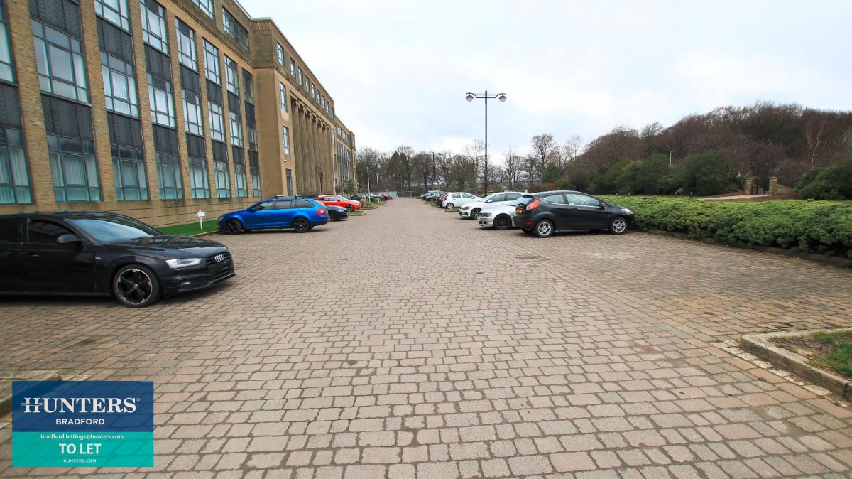 Card House, Bingley Road, Bradford, BD9