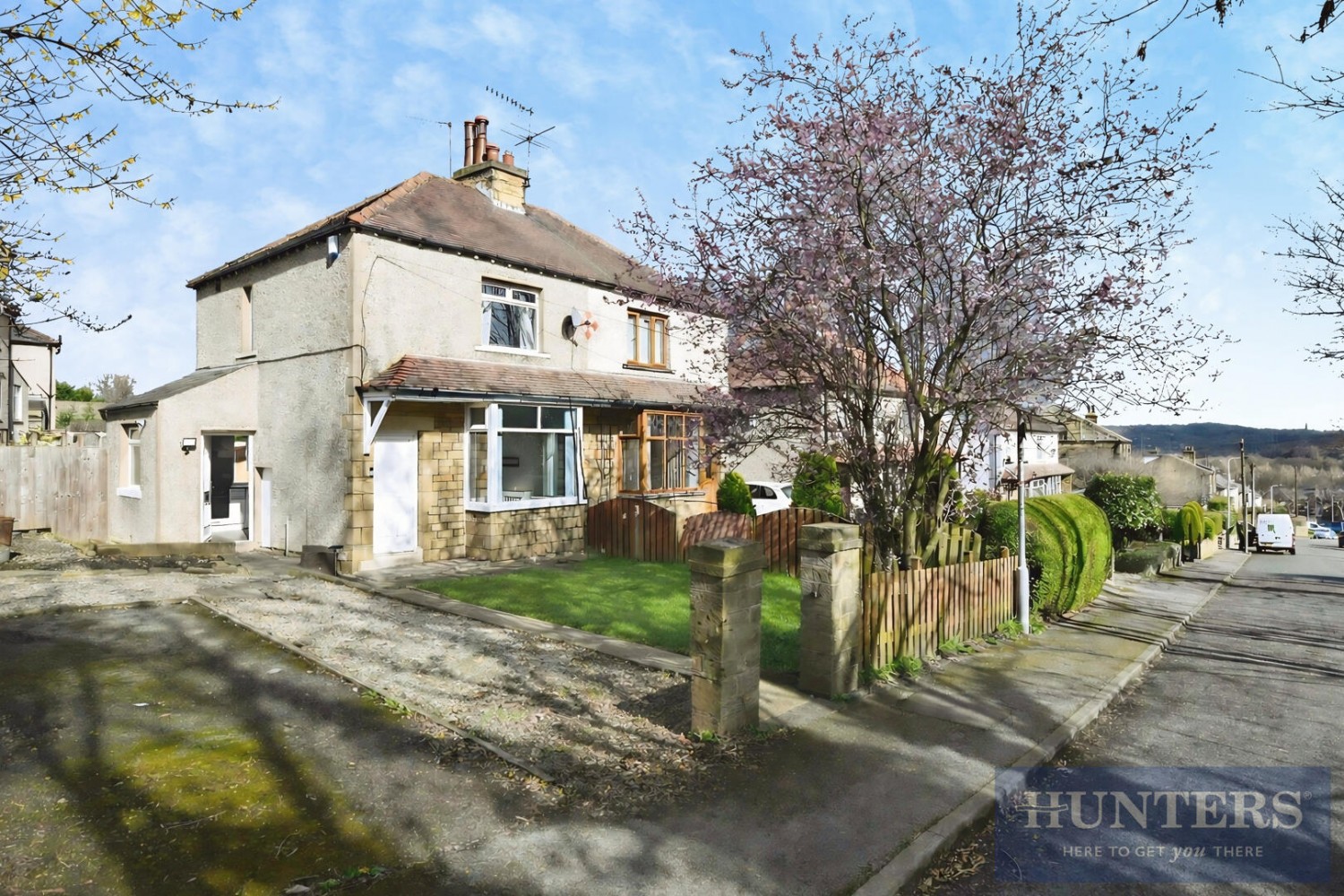 Apperley Road, Apperley Bridge