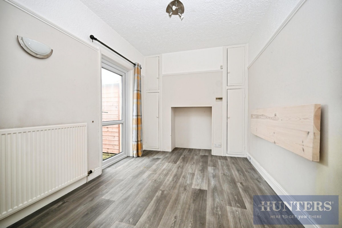 Apperley Road, Apperley Bridge