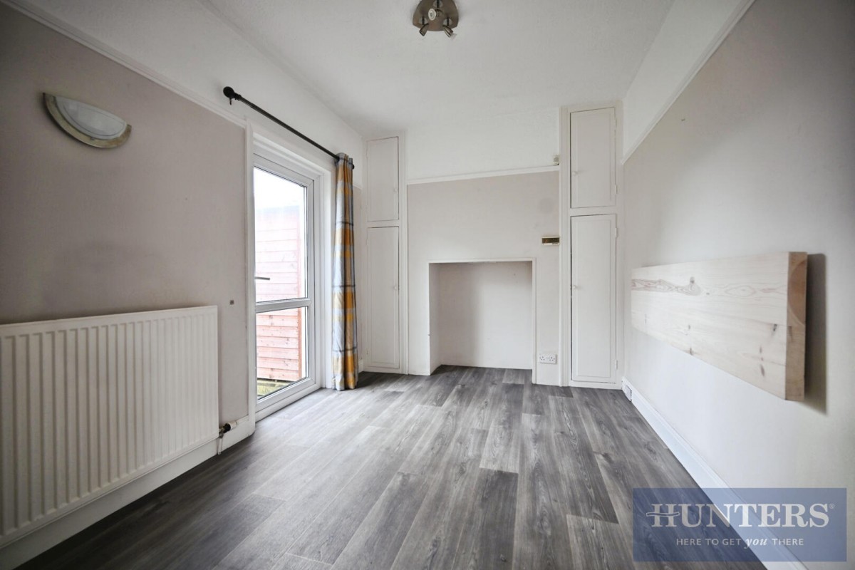 Apperley Road, Apperley Bridge