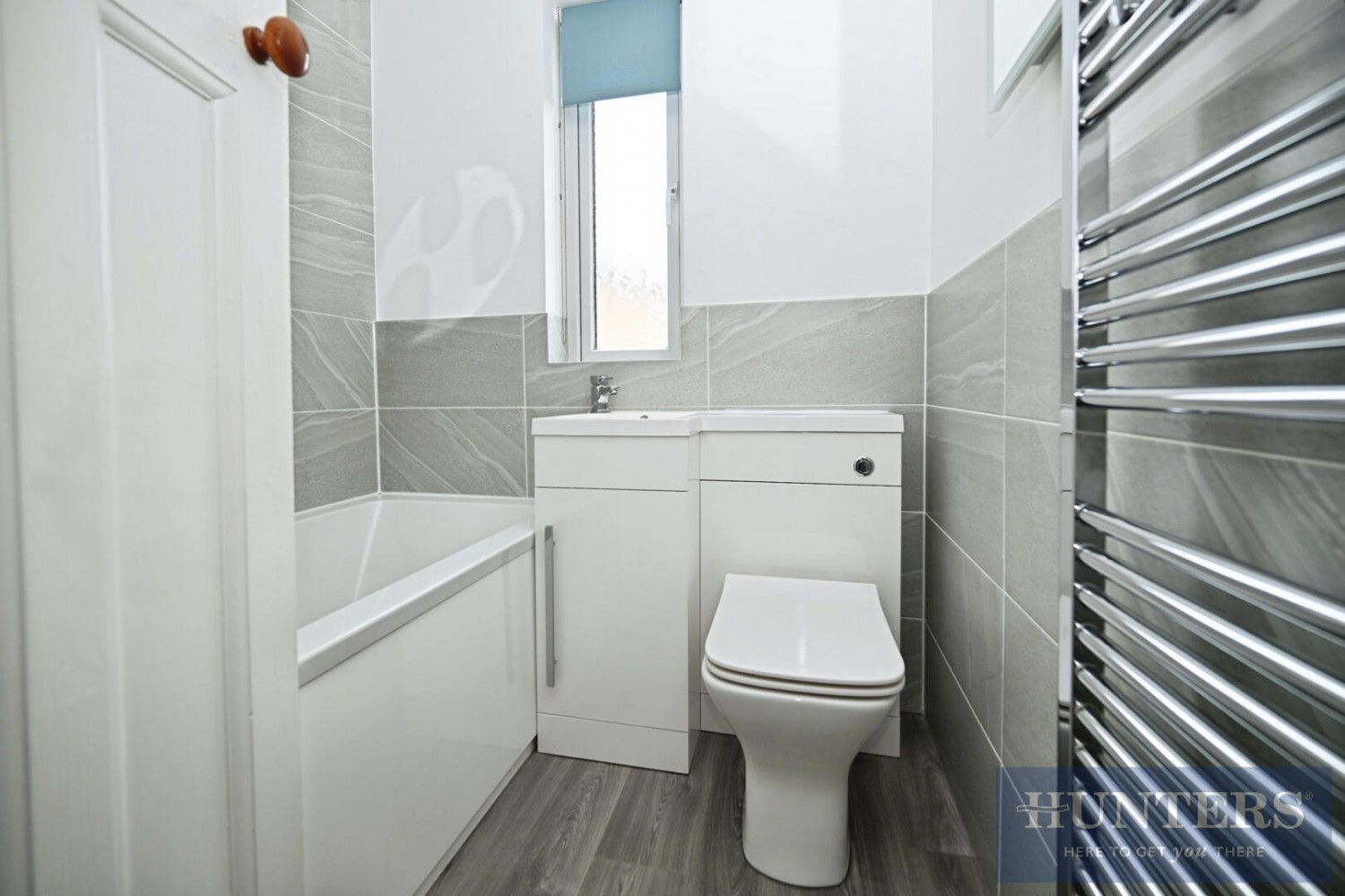 Apperley Road, Apperley Bridge