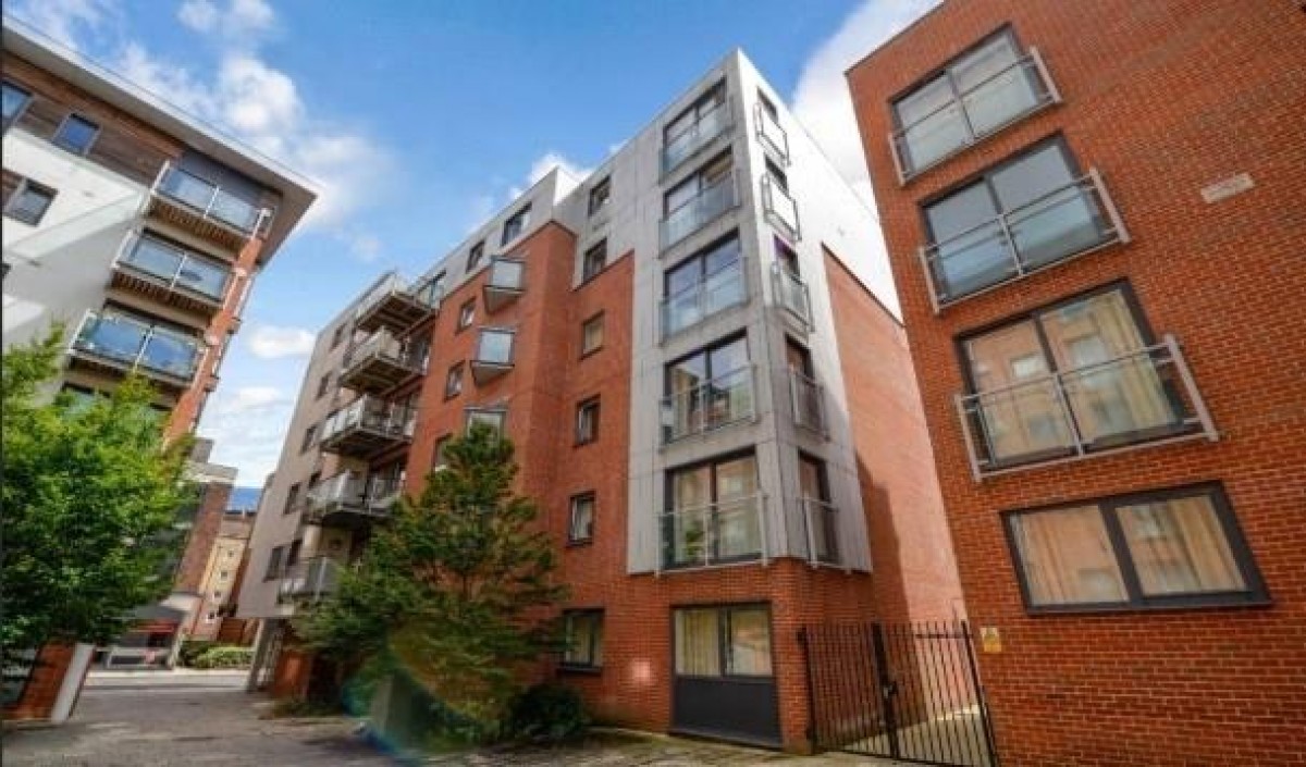 Castle Place 117 High Street SO14