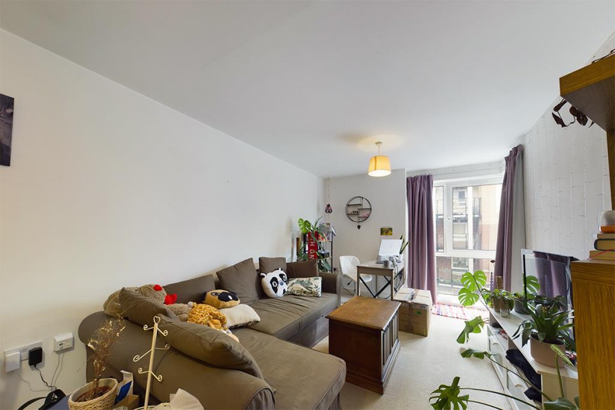 Castle Place 117 High Street SO14