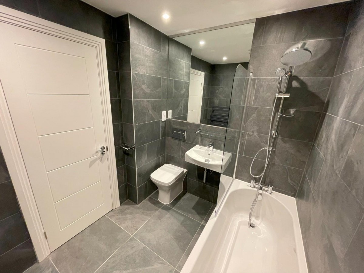 Bridge Street, Caversham, Reading