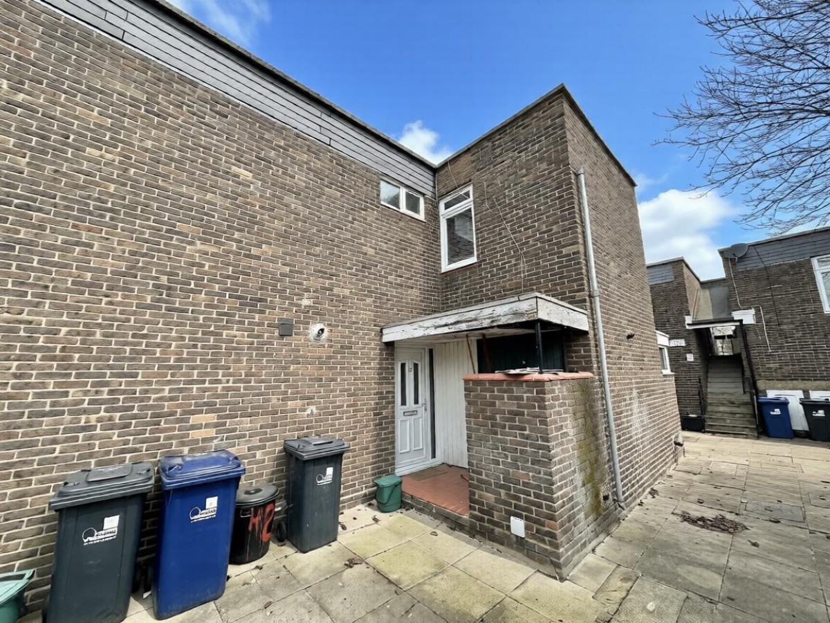 Farman Grove, Northolt