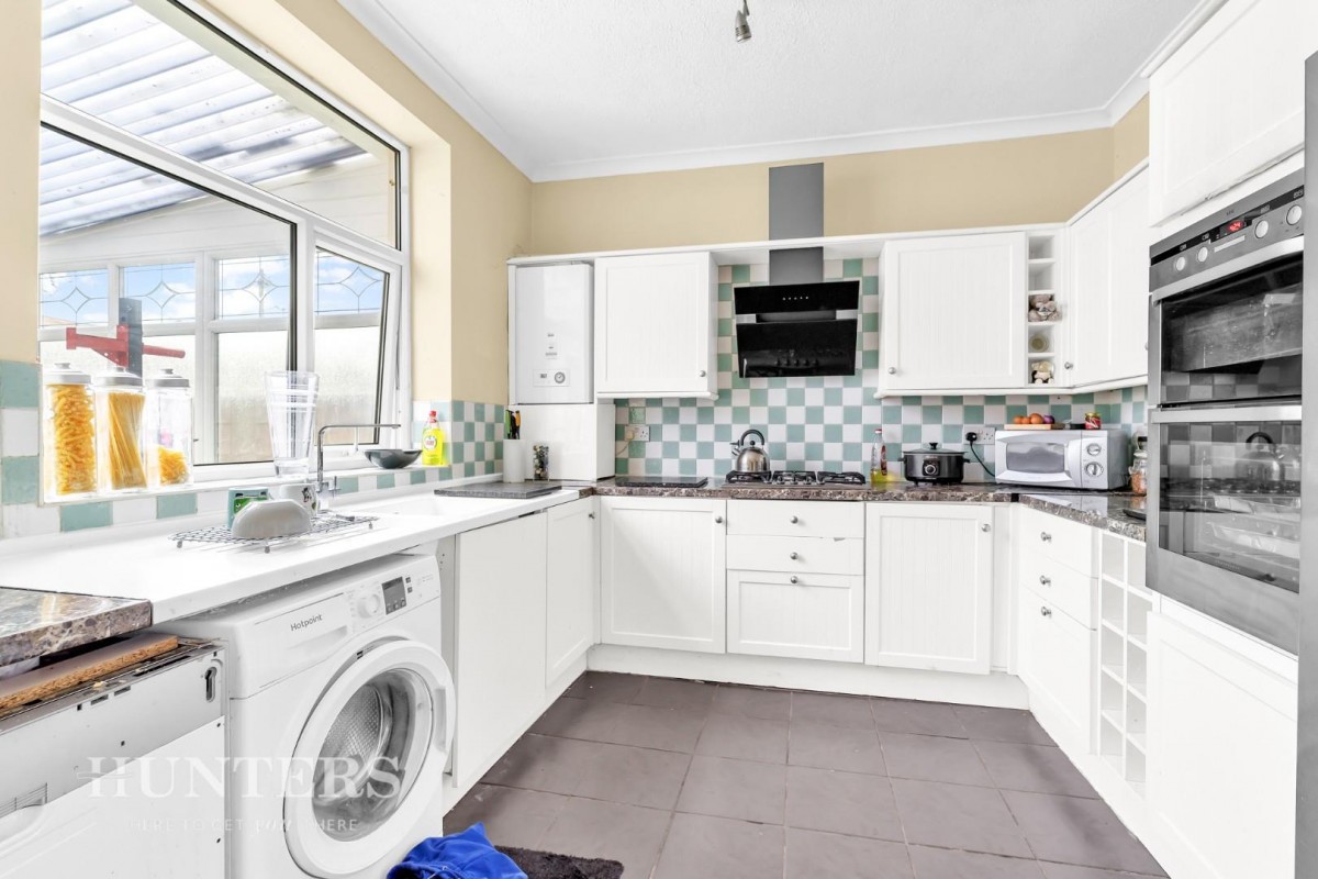 Merton Avenue, Oldham