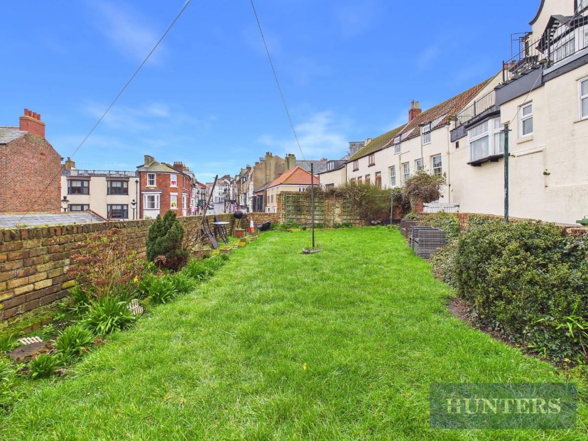 West Sandgate Terrace, Scarborough