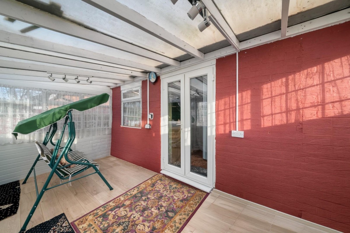 Whittington Avenue, Hayes