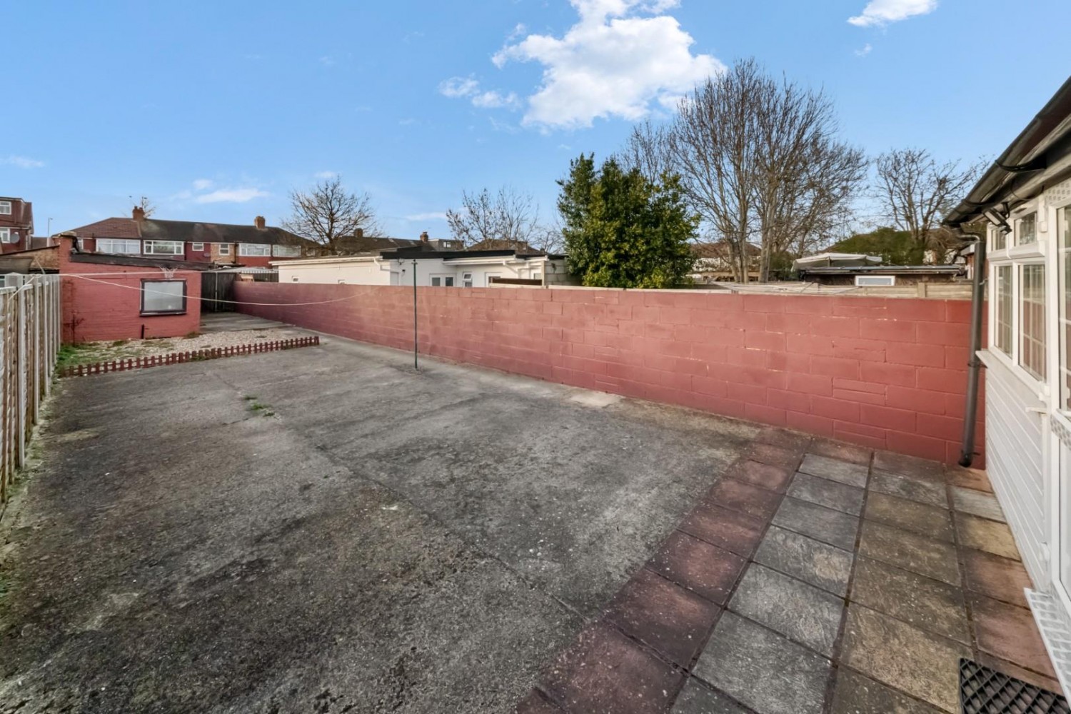 Whittington Avenue, Hayes