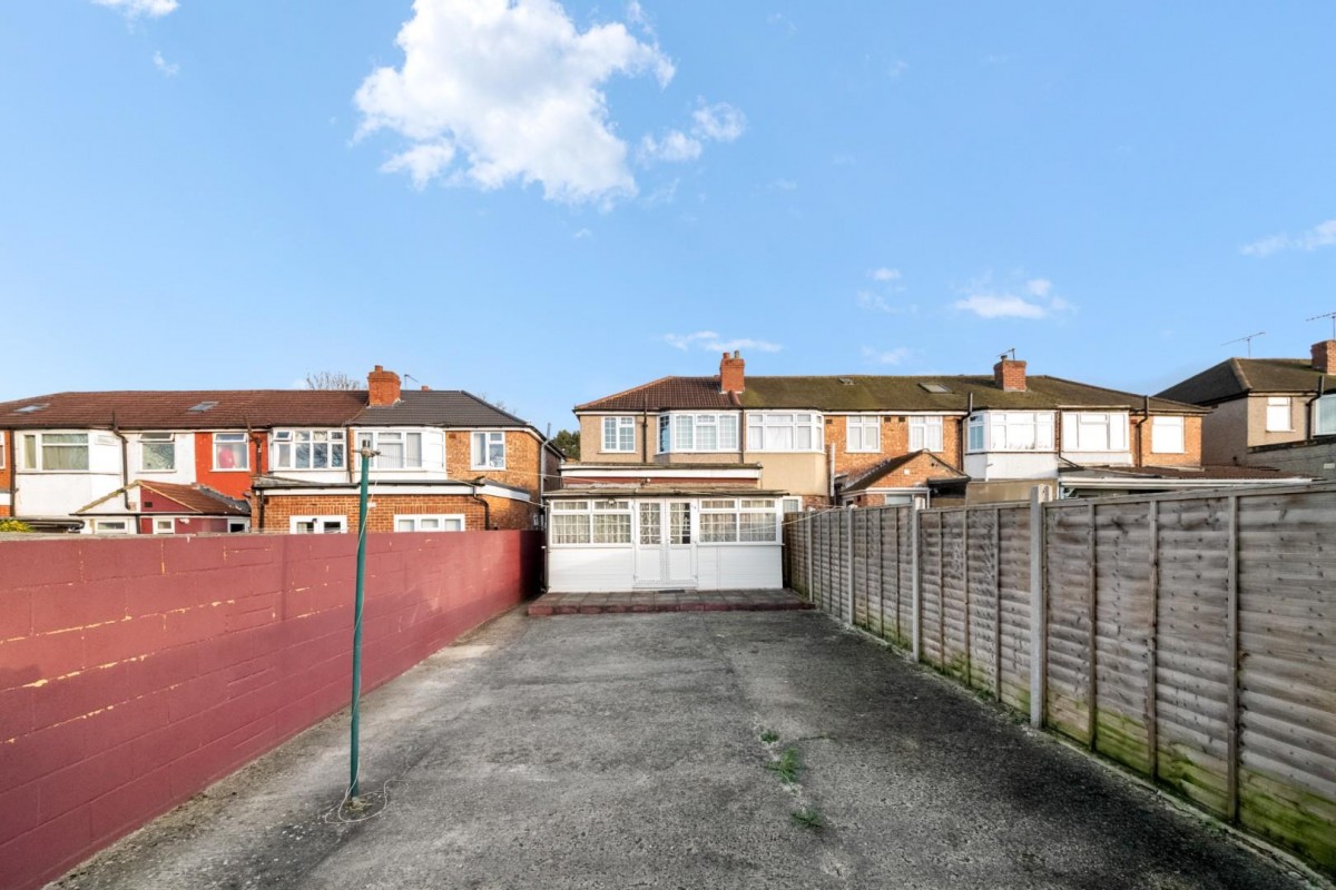 Whittington Avenue, Hayes