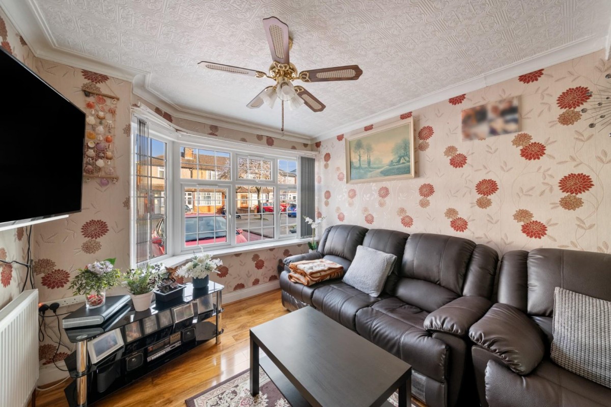 Whittington Avenue, Hayes