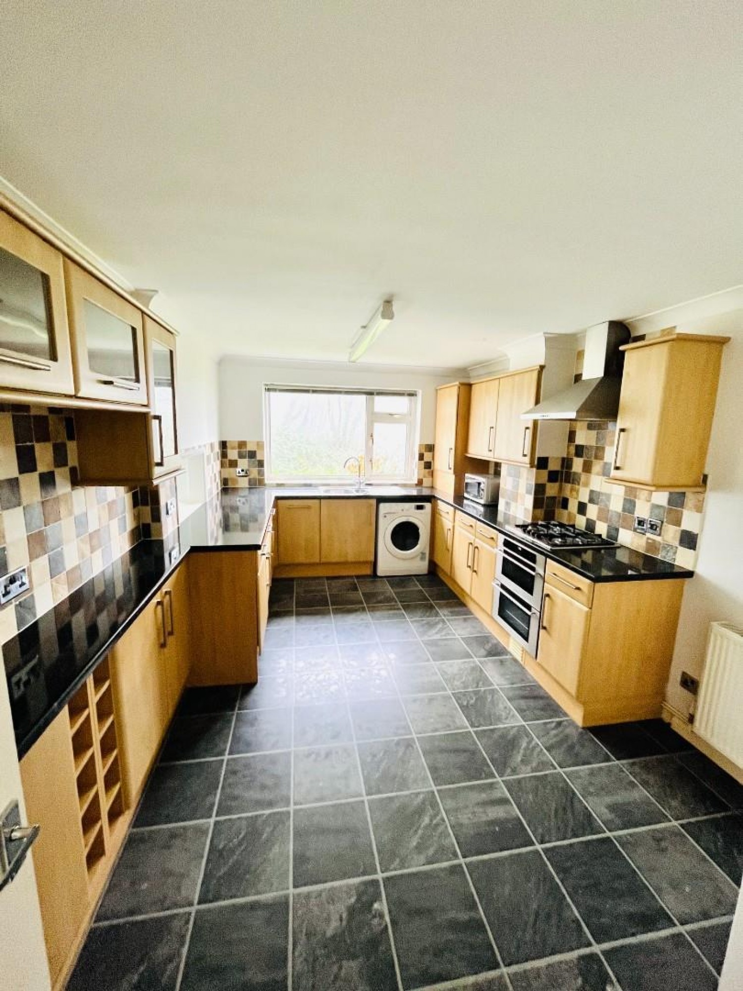 Beacon Drive, Highcliffe, Christchurch, BH23 5DH