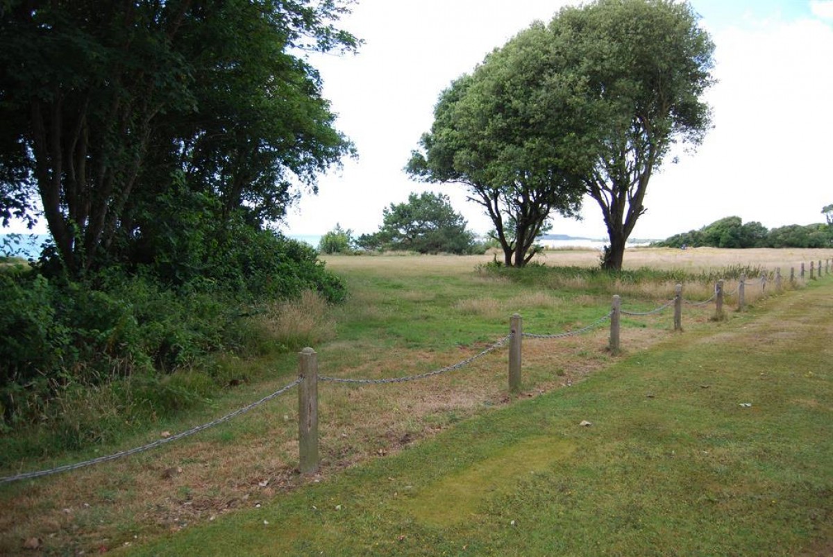 Beacon Drive, Highcliffe, Christchurch, BH23 5DH