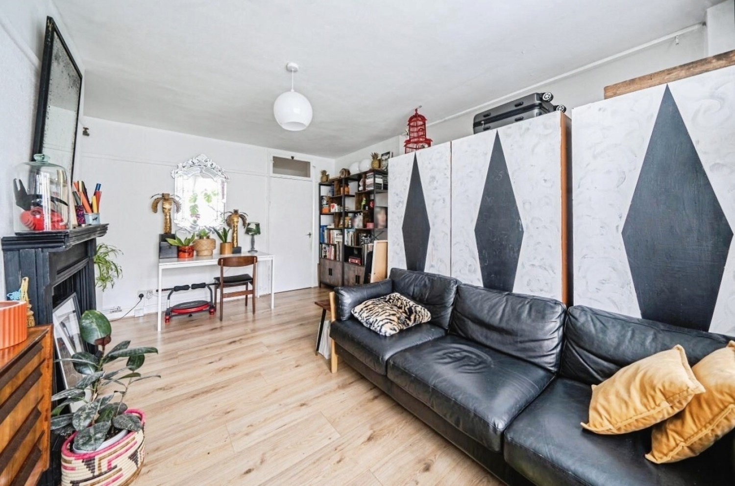 Bissextile House, Bliss Crescent, London, SE13 7RH