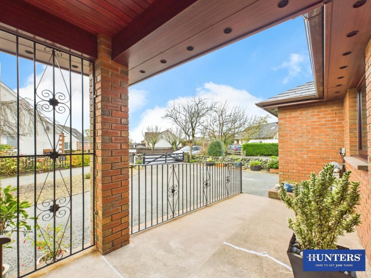 The Swallows, 4 Holmlea, Ashyards Road, Eaglesfield, Lockerbie, DG11