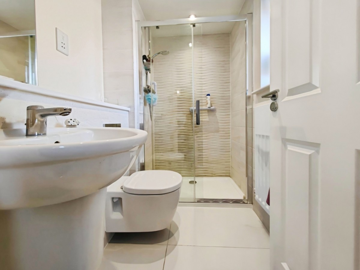 Potter Crescent, Wokingham