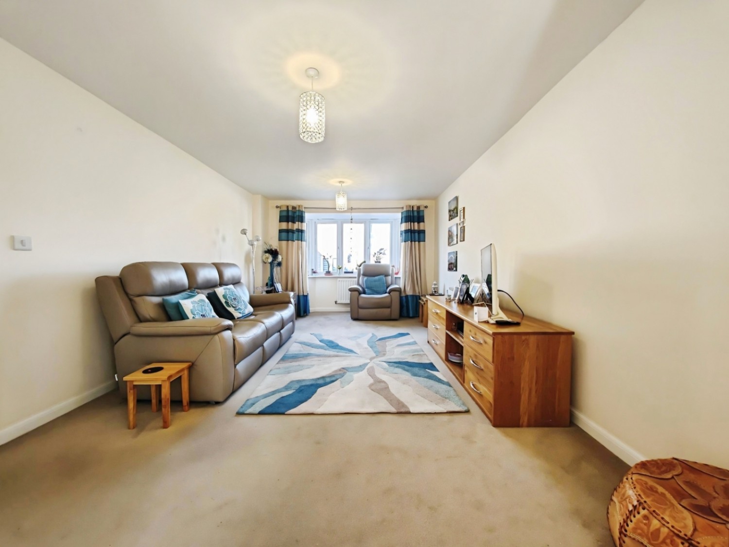 Potter Crescent, Wokingham