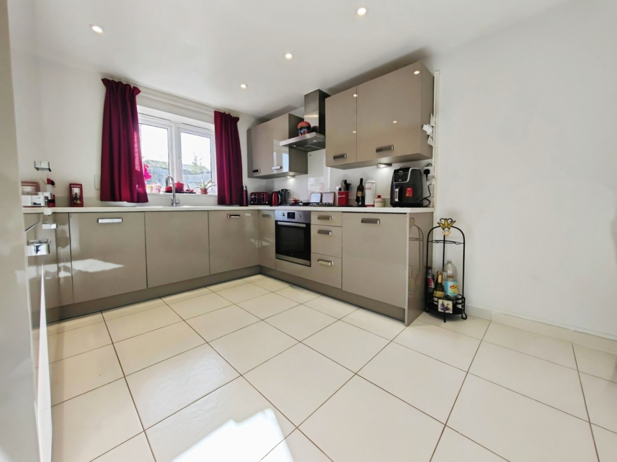 Potter Crescent, Wokingham