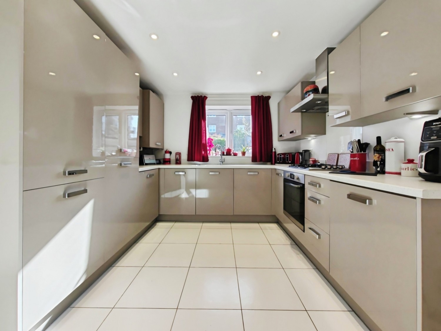 Potter Crescent, Wokingham