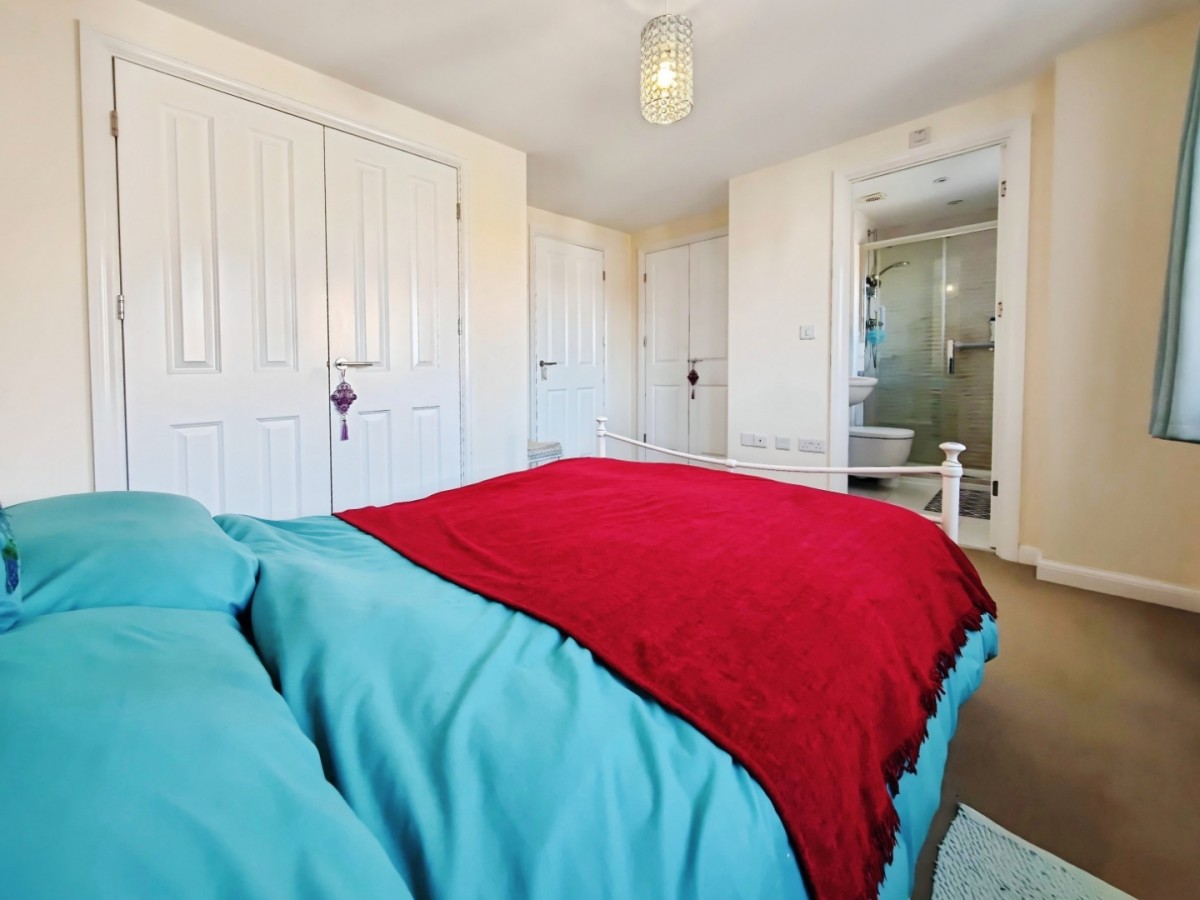 Potter Crescent, Wokingham