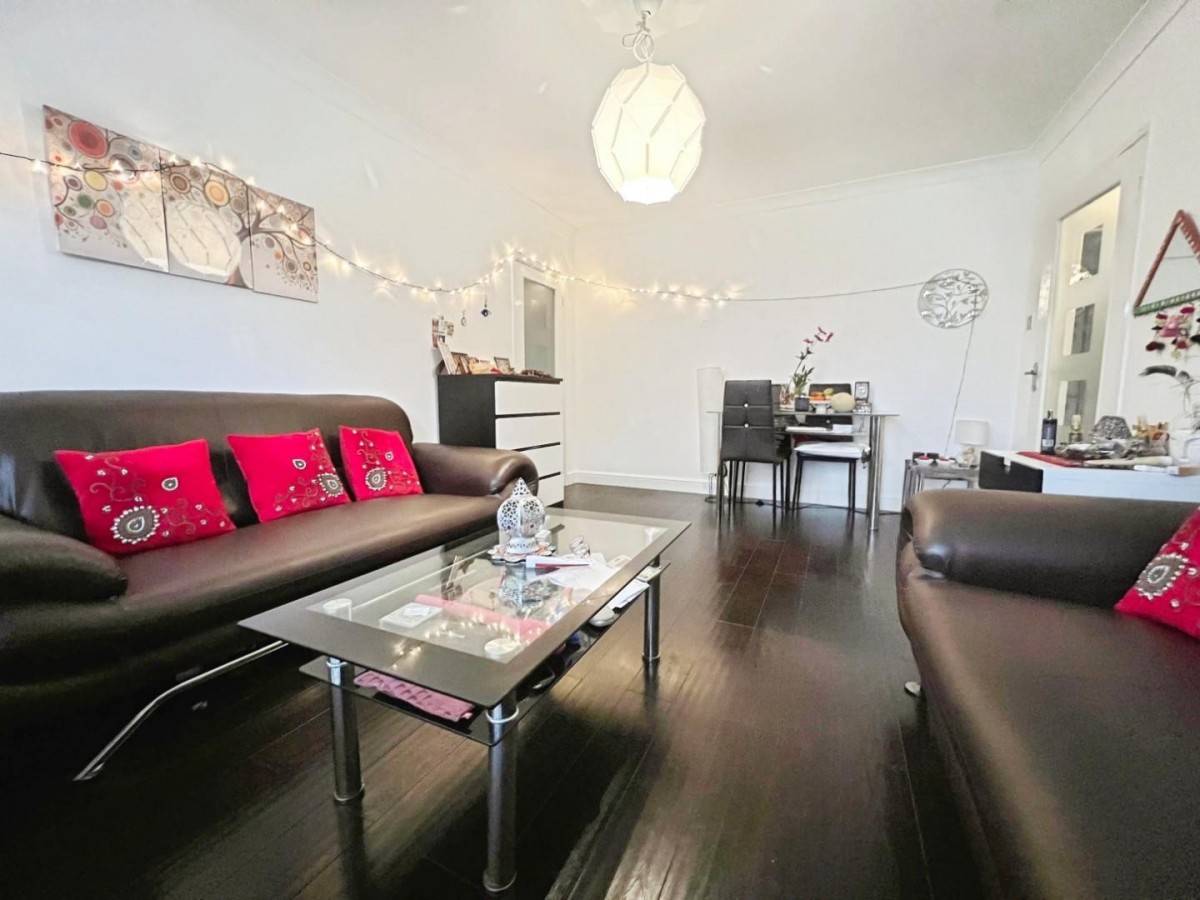 Renfrew Road, Hounslow