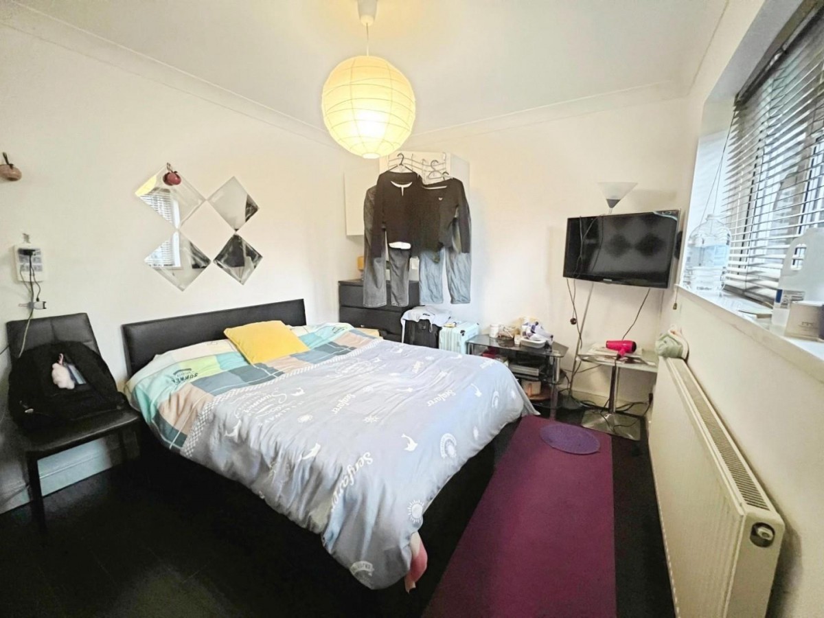 Renfrew Road, Hounslow