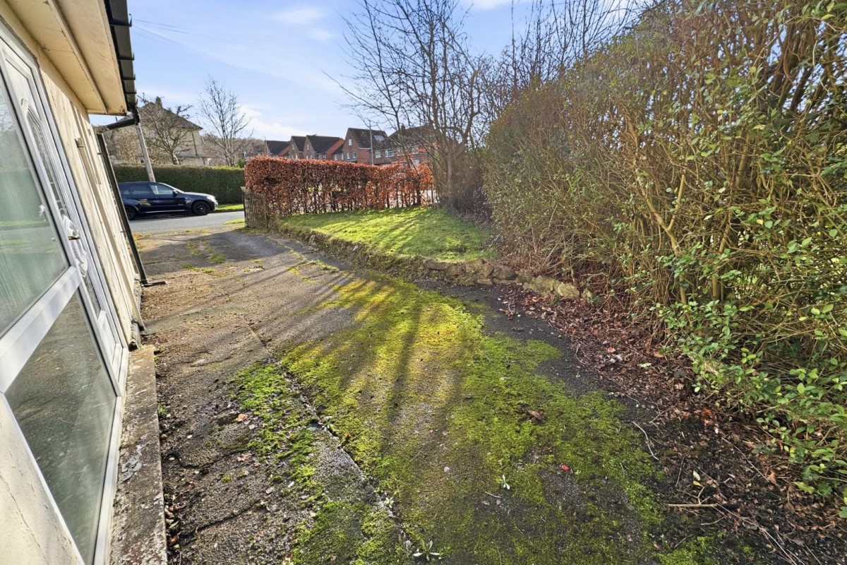 Deanswood Drive, Alwoodley, Leeds