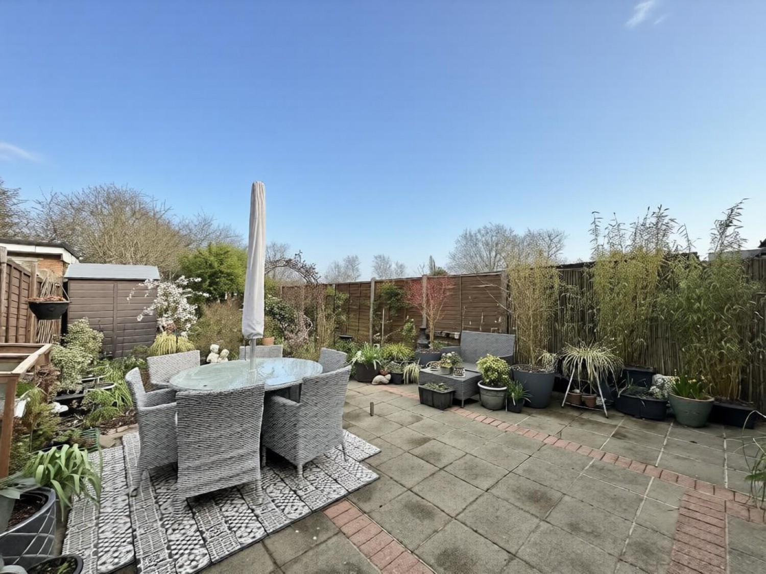 Lothian Avenue, Hayes, Middlesex, UB4 0EG