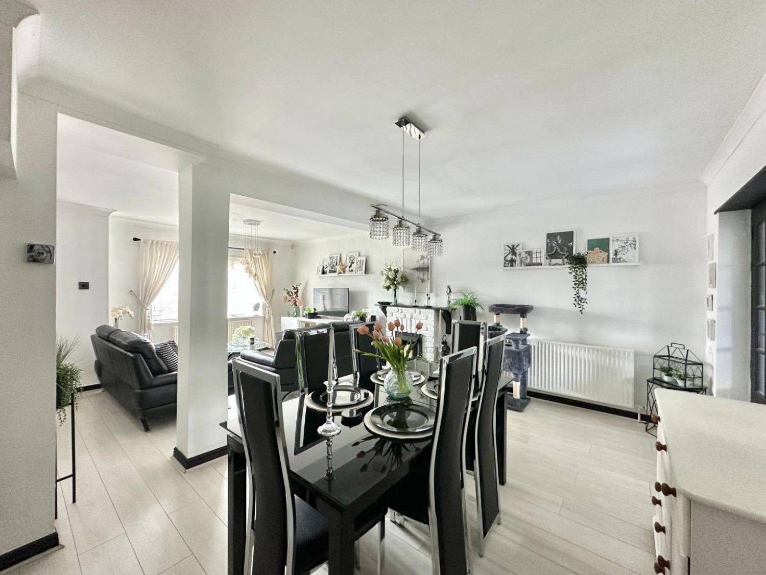 Lothian Avenue, Hayes, Middlesex, UB4 0EG