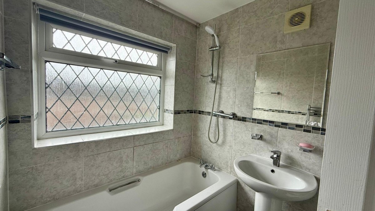 Keldregate, Huddersfield, HD2 1LJ