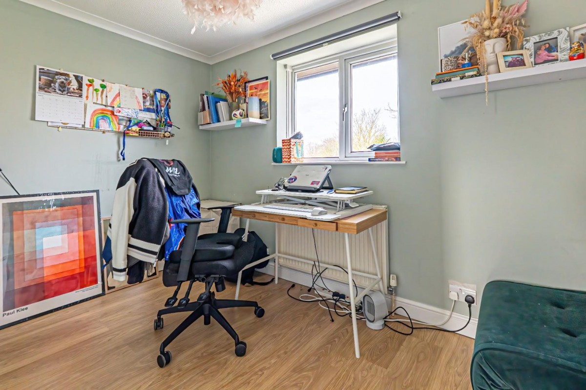 Gwynne Close, Tring, HP23 5EN