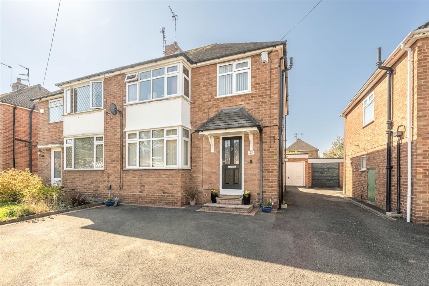 Court Crescent, Kingswinford, DY6 9RJ